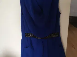 D-xel kjole str.16 år sælges