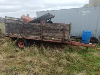 Tim 4,5 ton med jern bund (momsfri)