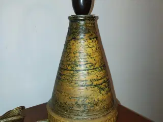 Gammel keramik bordlampe