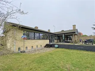 1-plans villa på 191 kvm i roligt villakvarter med en dejlig have, Kongens Lyngby, København
