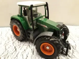 Siku Fendt Favorit Vario 716 Traktor