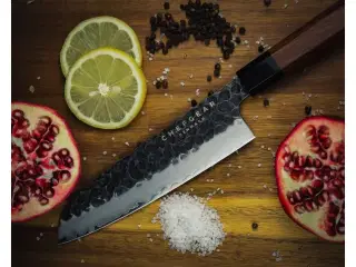 Santokukniv, 18 cm knivblad.