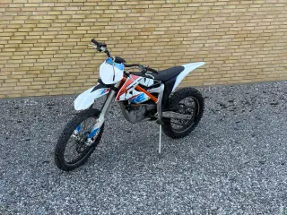 Ktm freeride-esx