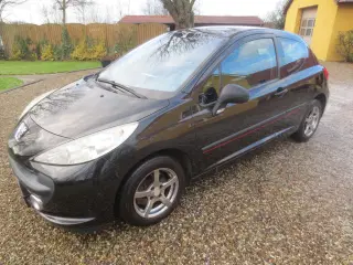 Peugeot 207 1.6 i Km 132. Årg 2006. 