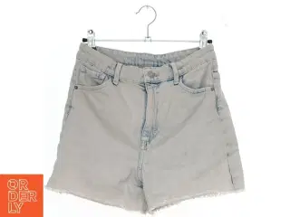 Shorts i denim-look fra H&M (str. 164)