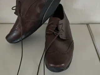 MBT sko nye