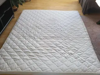 Topmadras sælges