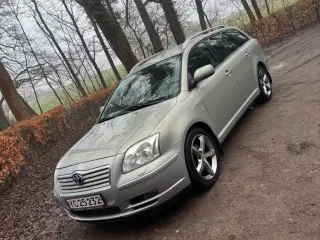 Toyota Avensis 2,2