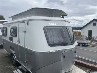 2023 - Eriba Touring 542 Urban   Lækker rejsevogn med enkelsenge fra Hinshøj Caravan