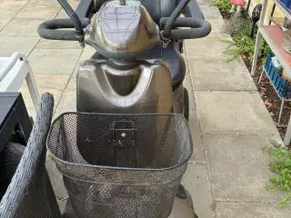 Ældre  -  T - Hansen Handicap Scoter