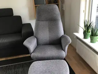 Lænestol og skammel samt sofa 3+2
