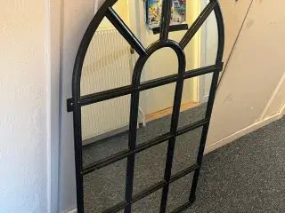 Spejl sælges 