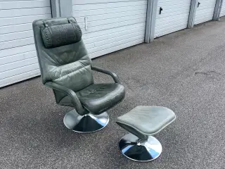 Vintage loungestol i grøn læder + fodskammel 