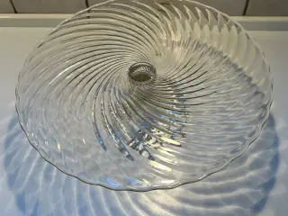 Lagkage fad på fod i glas