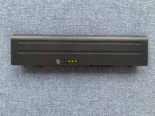 Dell batteri til flere modeller.