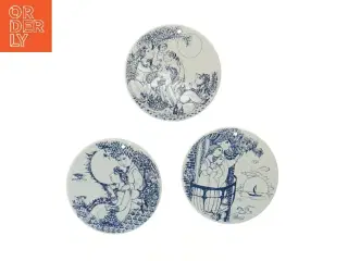 Decorative wall plates with illustrations fra Bjørn Wiinblad (str. Ø 18 cm)
