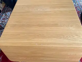 Sofabord i egetræ