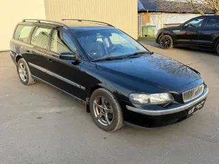 Volvo V70 2,4 140