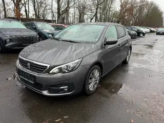 Peugeot 308 1,5 BlueHDi Prestige 130HK 5d 6g