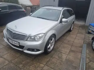 NÆSTEN FULD RENOVERET Mercedes C200