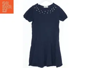 Blå kjole med perlepynt fra H&M (str. 152)