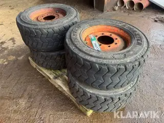Massiv dæk med fælg Bobcat 754