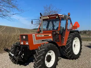 KØBES: Fiat traktor.