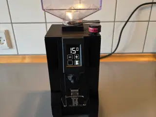 Eureka Mignon Perfetto Glossy Sort Espressokværn