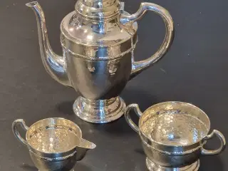 Sølvkande med to skåle (sølvplet)