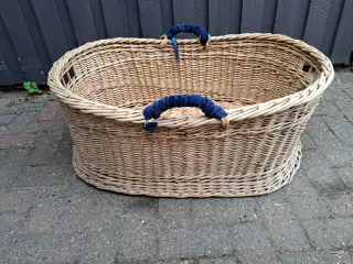 Stor flot flettet kurv