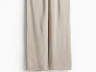Vide pull-on bukser fra H&M. 