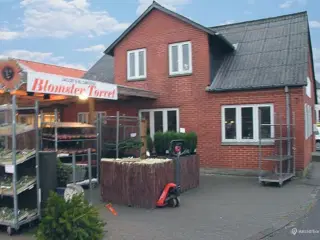 Investeringsejendom - 1 bolig- samt 1 erhvervslejemål