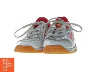 Sko fra Asics (str. 33)