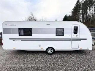 2018 - Adria Adora 613 HT   Enkeltsenge-Gulvtemp.-Endebad-Mover-Telt