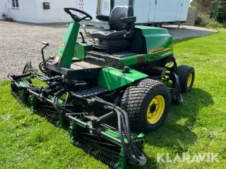 Græsslåmaskine JOHN DEERE 3235B 4X4