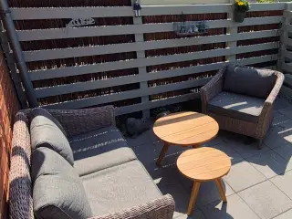 Loungesofa og stol        
