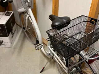 Flot Cykel Sco damecykel  med lav indstigning .