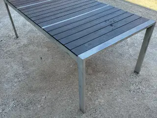 Udendørs spisebord 