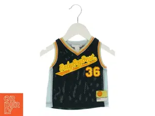 Basketball trøje fra H&M (Str. 62)