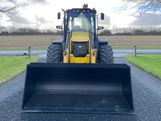 New Holland B115C