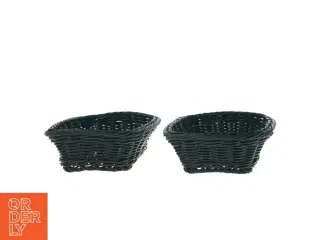 2 små flettede kurve (str. 19 x 13 x 5 cm)