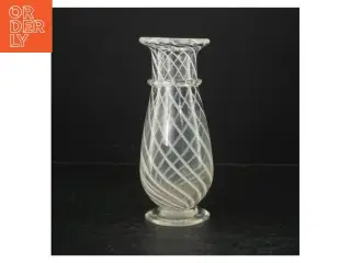 Glas vase (str. Ø. 8 cm. længde. 20 cm)