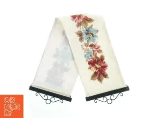 Broderet klokkestreng med blomster (str. 80 cm)