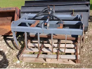 Købes, Overfaldsgreb