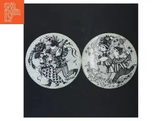 Februar og august Porcelænsplatter med illustrationer fra Bjørn Wiinblad (str. Ø 15 cm)