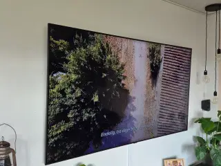 82" samsung UHD tv