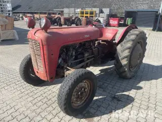 Veterantraktor Massey-Ferguson 35