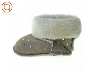 Hjemmesko fra H&M (str. 16)