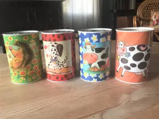 12 flotte metaldåser
