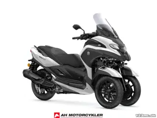 Yamaha Tricity 300 Milky White